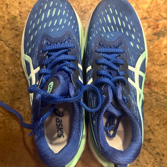 Asics Novablast 2 Women Size 6 Blue 1012B049 Running Shoes Sneakers - Picture 13 of 16